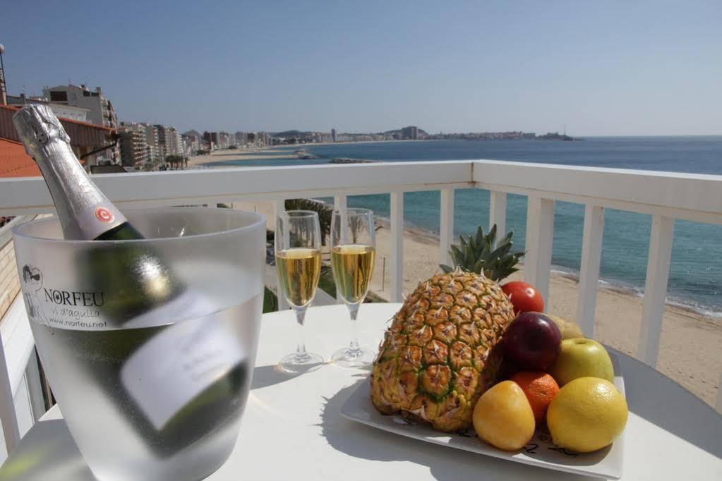 Hotel Maria Teresa Калонже Экстерьер фото